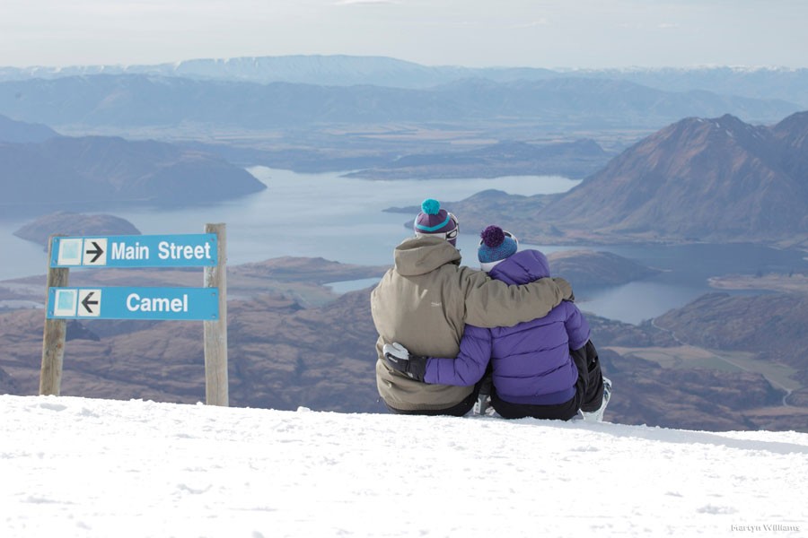 Ski & snowboard New Zealand – fast facts